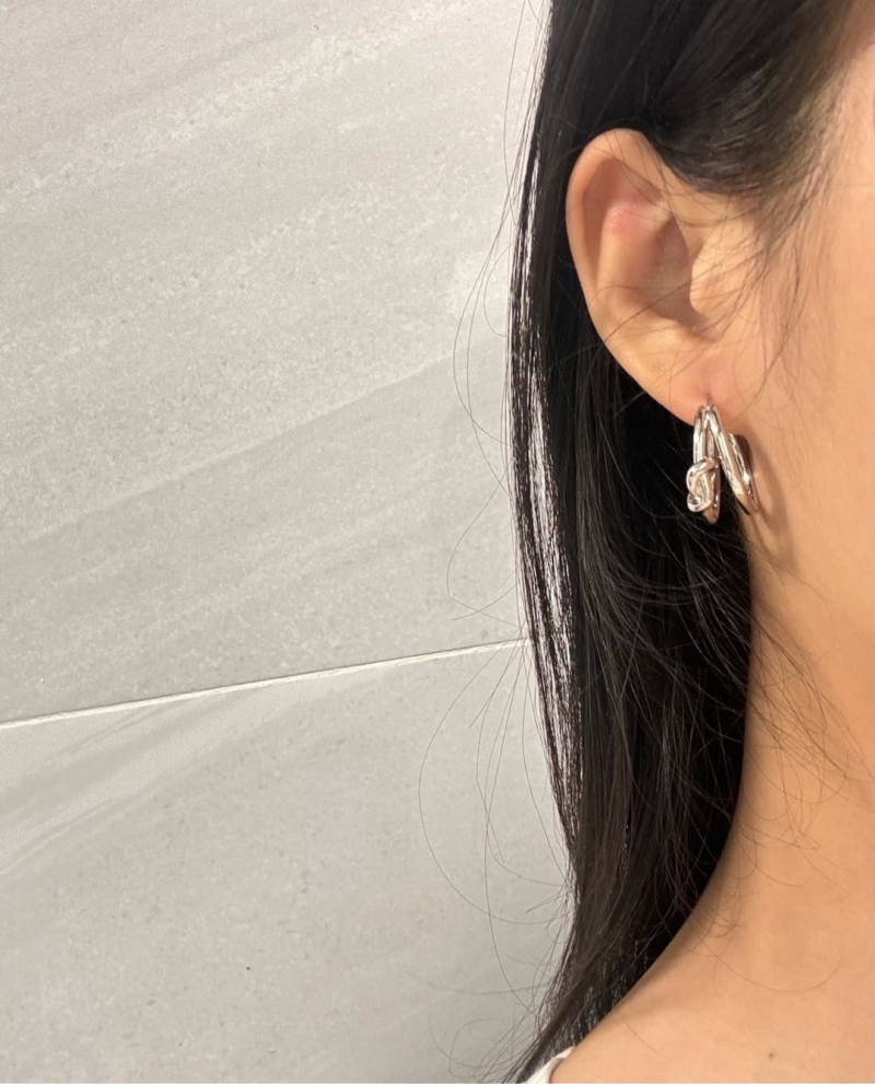 Ce1i*e earrings